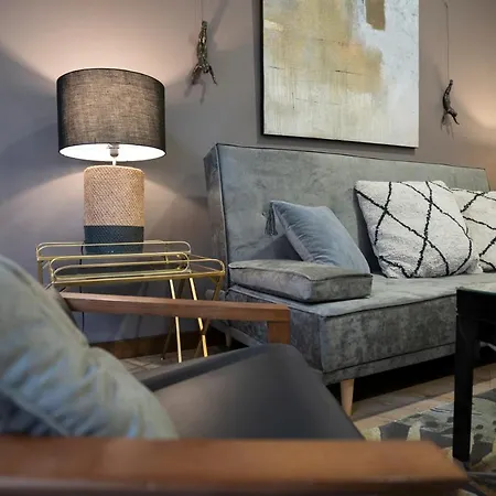 De La Guardia 2 * Oviedo